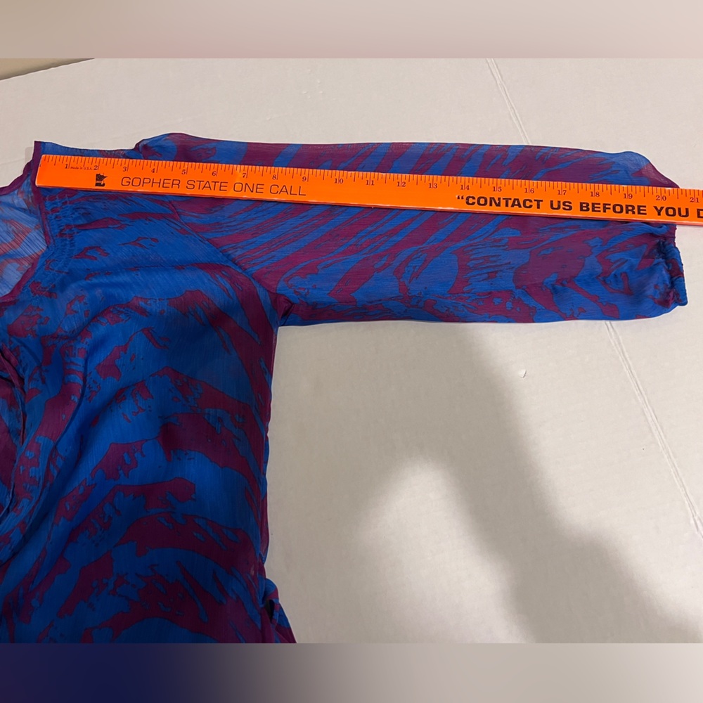Express Vibrant Sheer 3/4 Sleeve Blue & Purple Zebra Print Shirt Dress Whimsy M - Picture 11 of 11